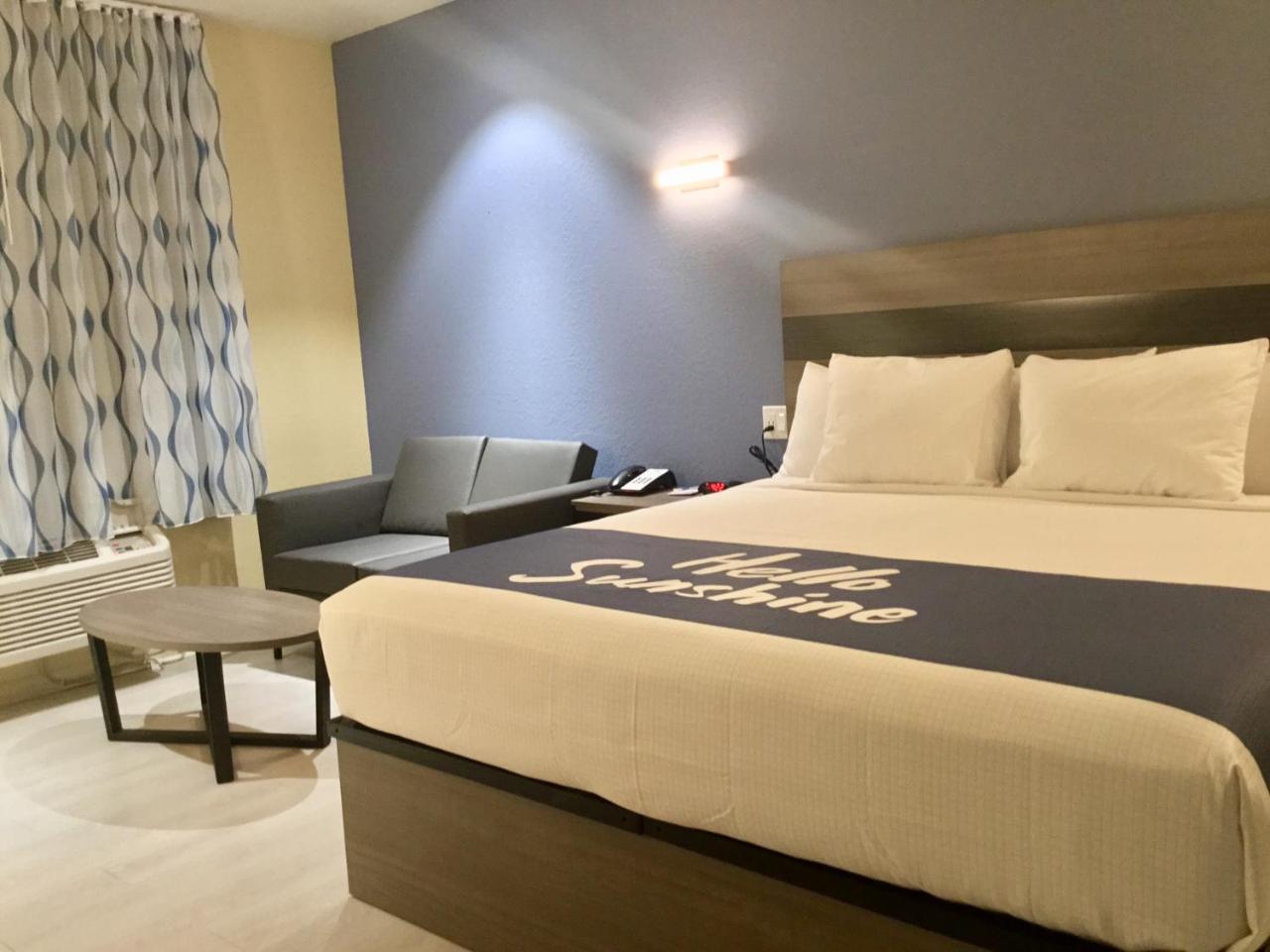 Days Inn By Wyndham Freeport Dış mekan fotoğraf