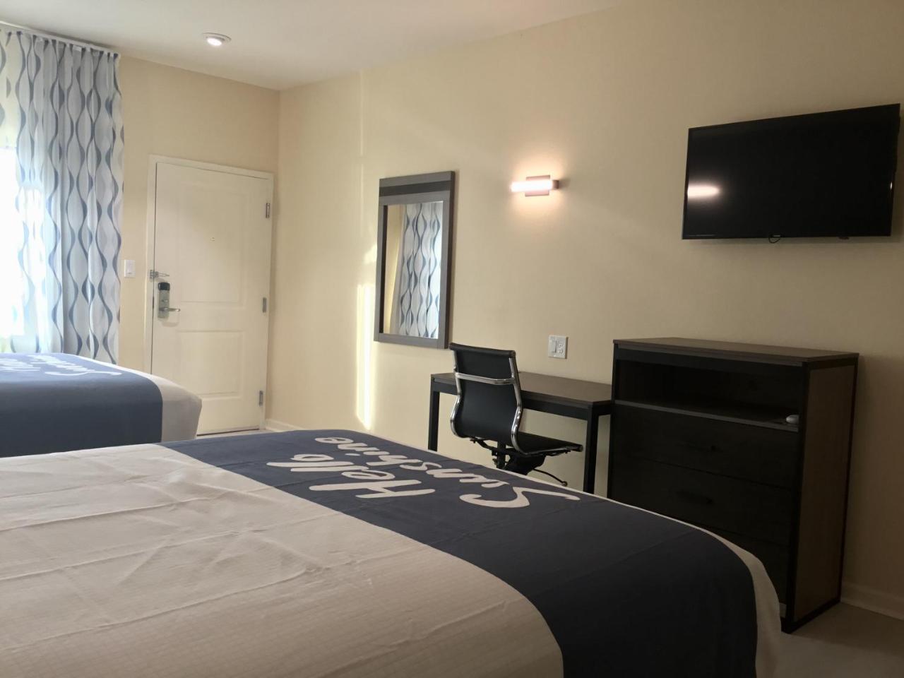 Days Inn By Wyndham Freeport Dış mekan fotoğraf